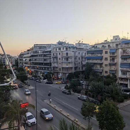With A View In דירה